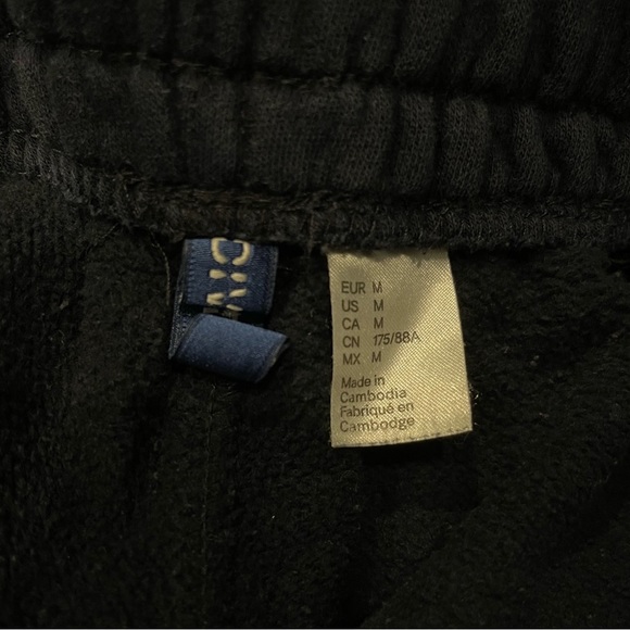 H&M Men’s sweatpants - Picture 2 of 2